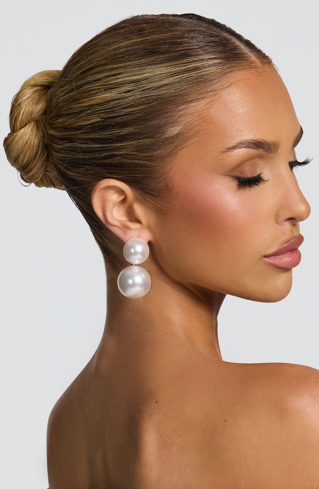 Aria Earrings - Pearl Main Image