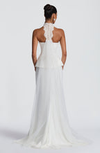 Ellie Lace Neck Veil - Ivory