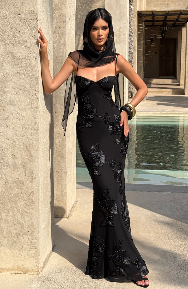 Nefertiti Maxi Dress - Black Hover Image