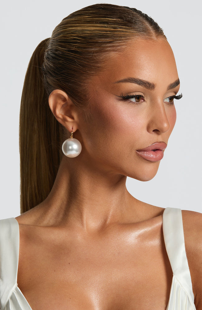 Therese Earrings - Pearl Hover Image